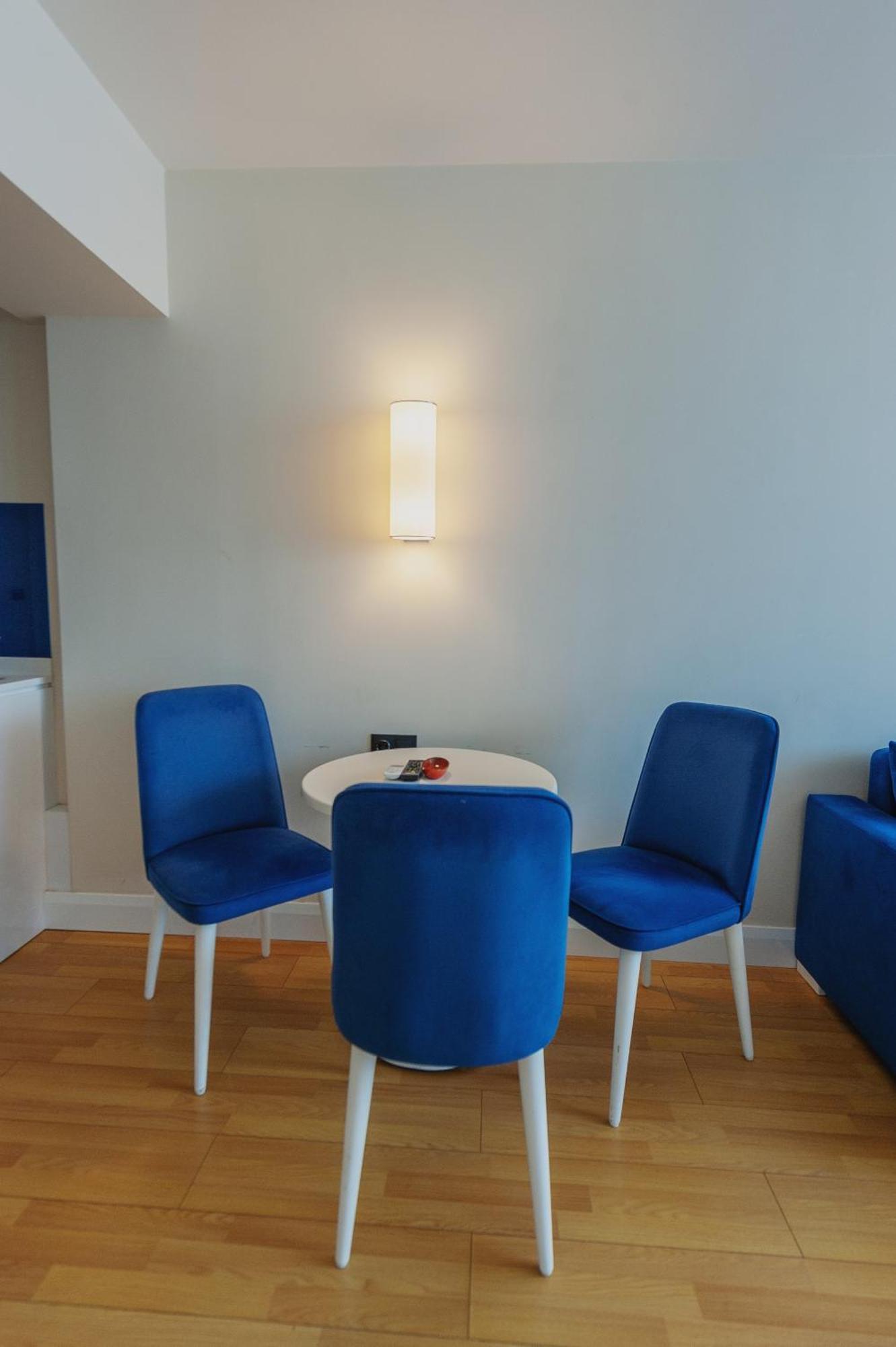 Black Sea Luxury Towers Hotel Батуми Екстериор снимка