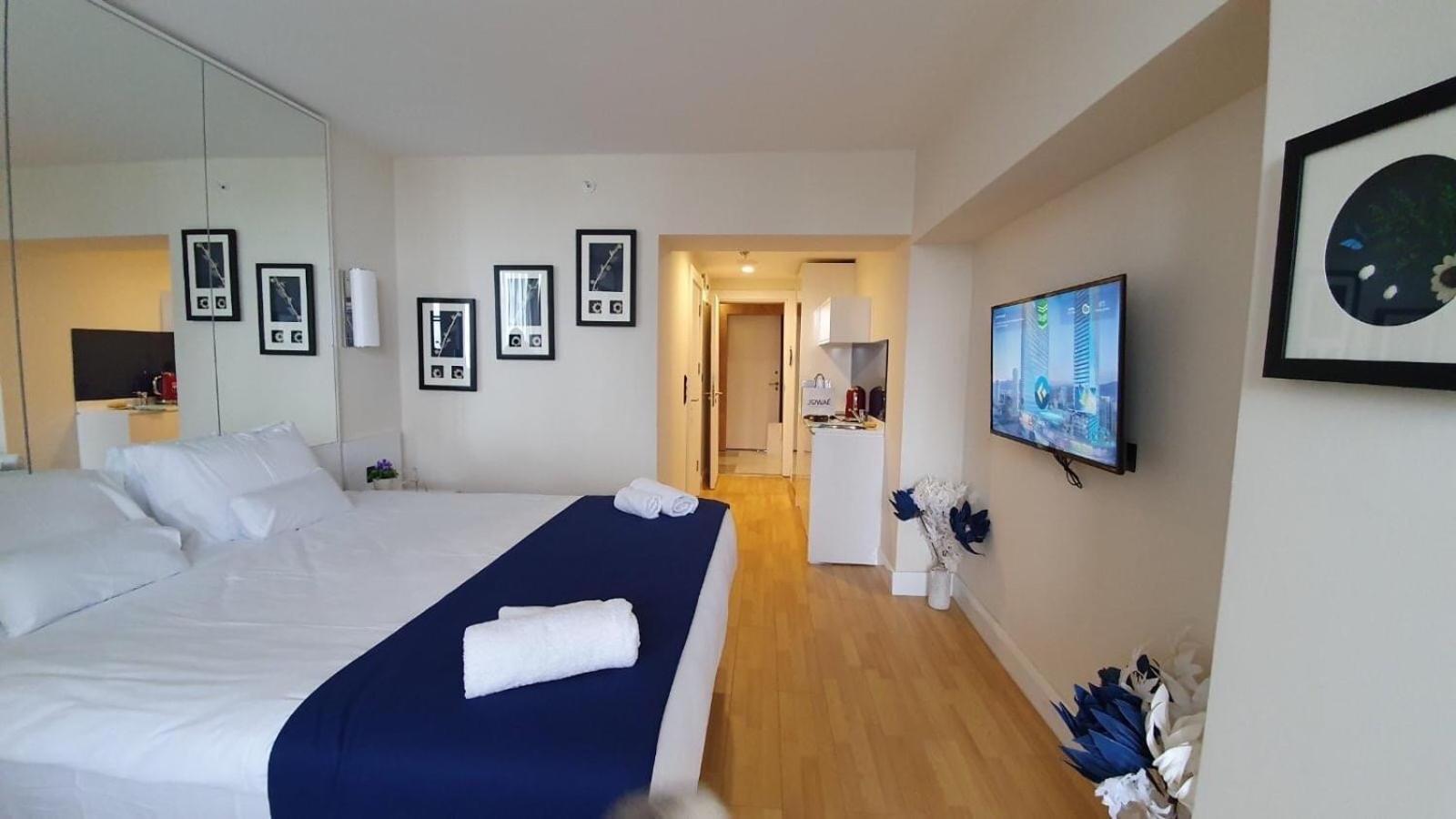 Black Sea Luxury Towers Hotel Батуми Екстериор снимка